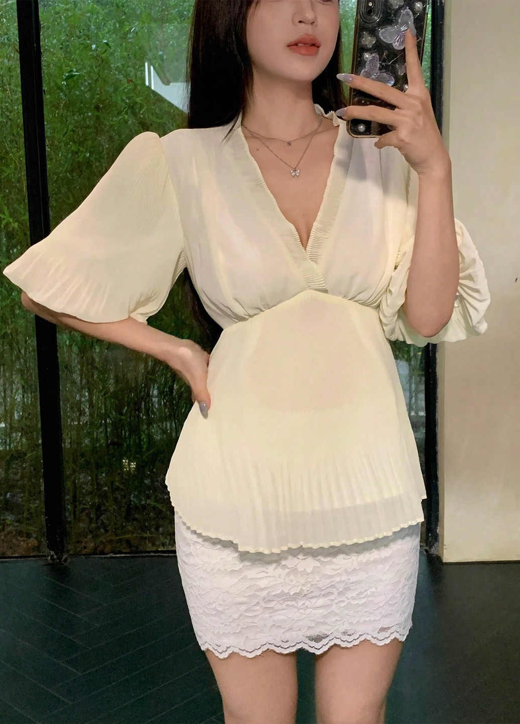 Молочная блуза SHEIN