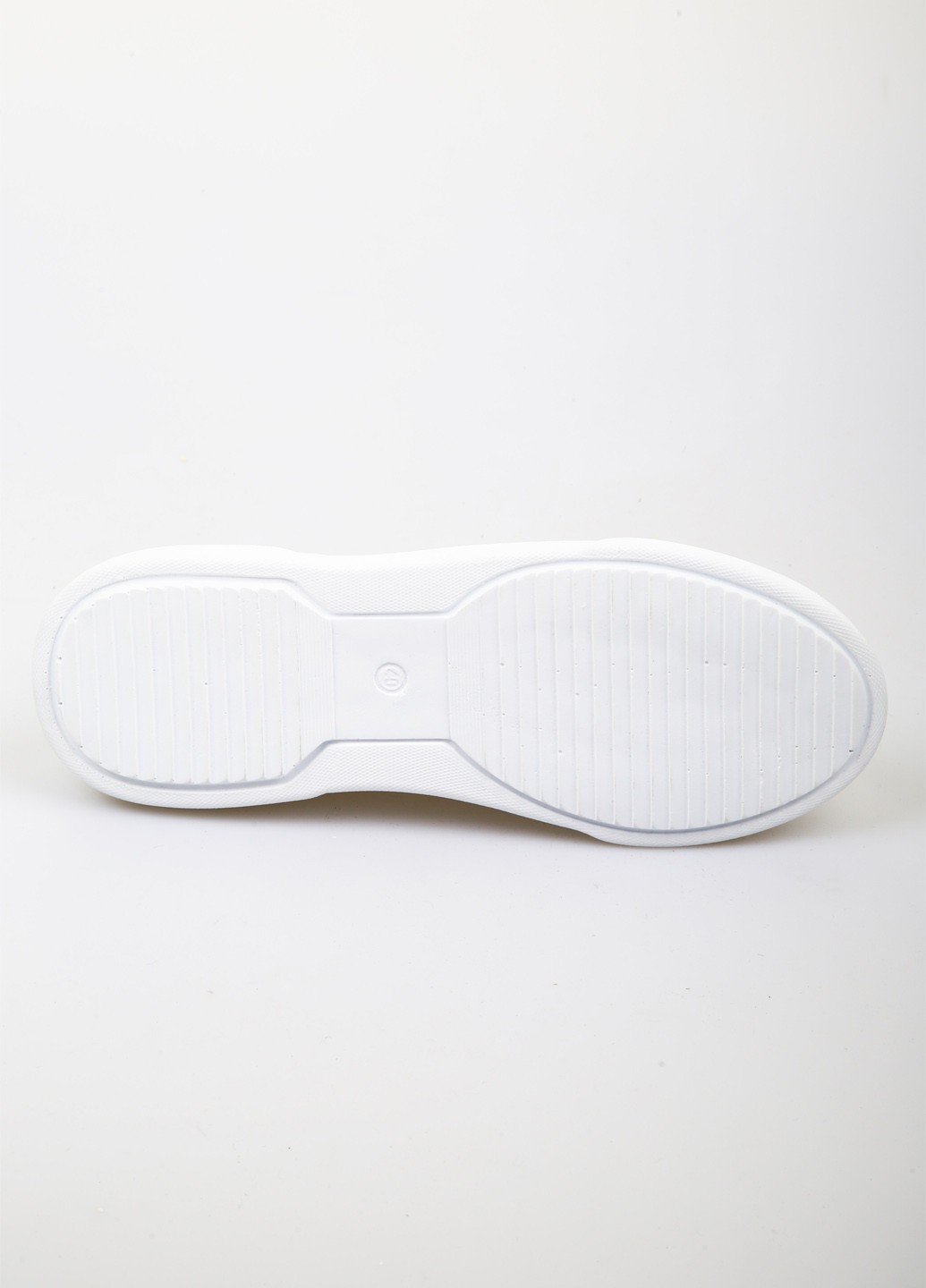 Белые всесезонные кроссовки South