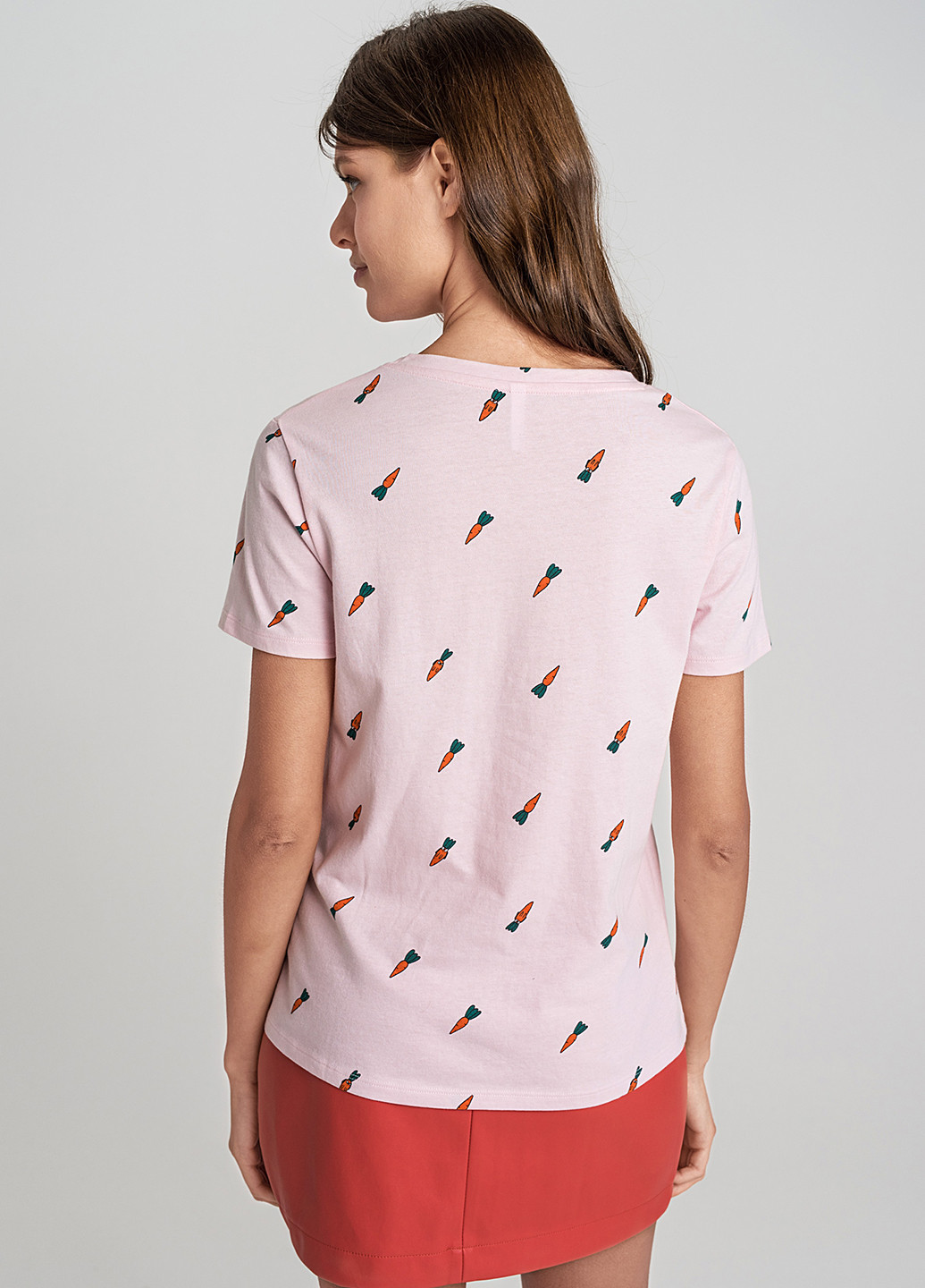 Светло-розовая летняя футболка с коротким рукавом befree