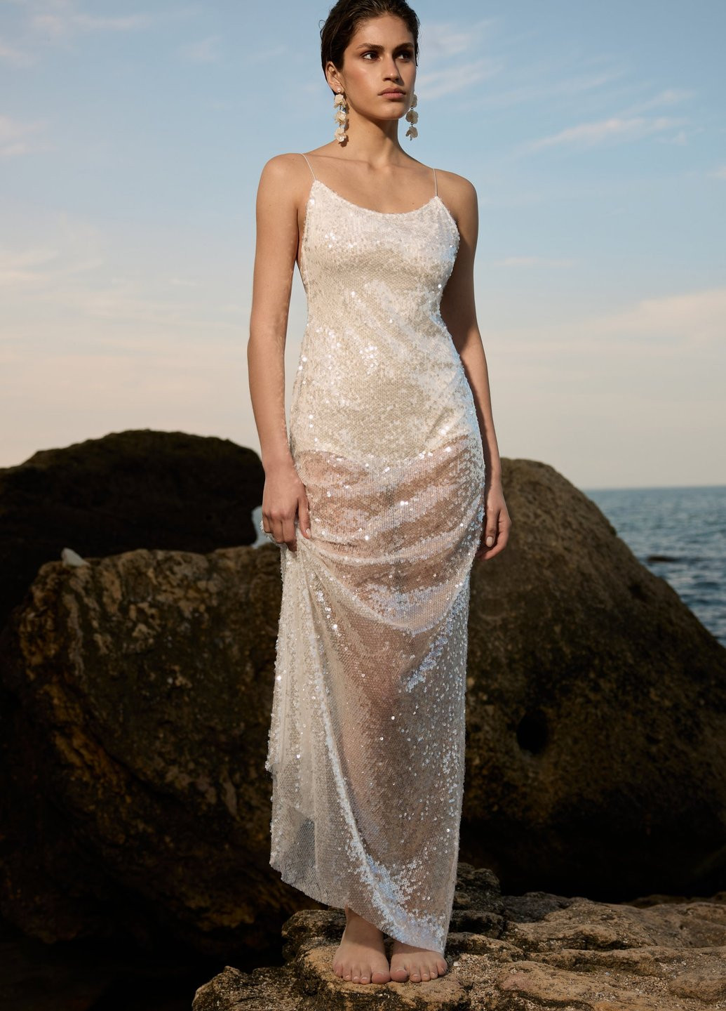 Белое праздничный, коктейльное платье с открытой спиной Gepur однотонное