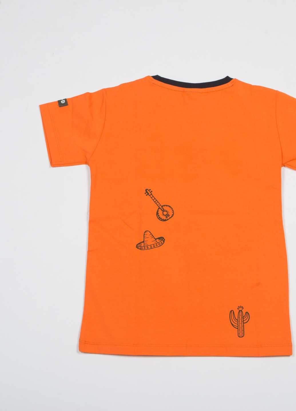Оранжевая летняя футболка TOM DU