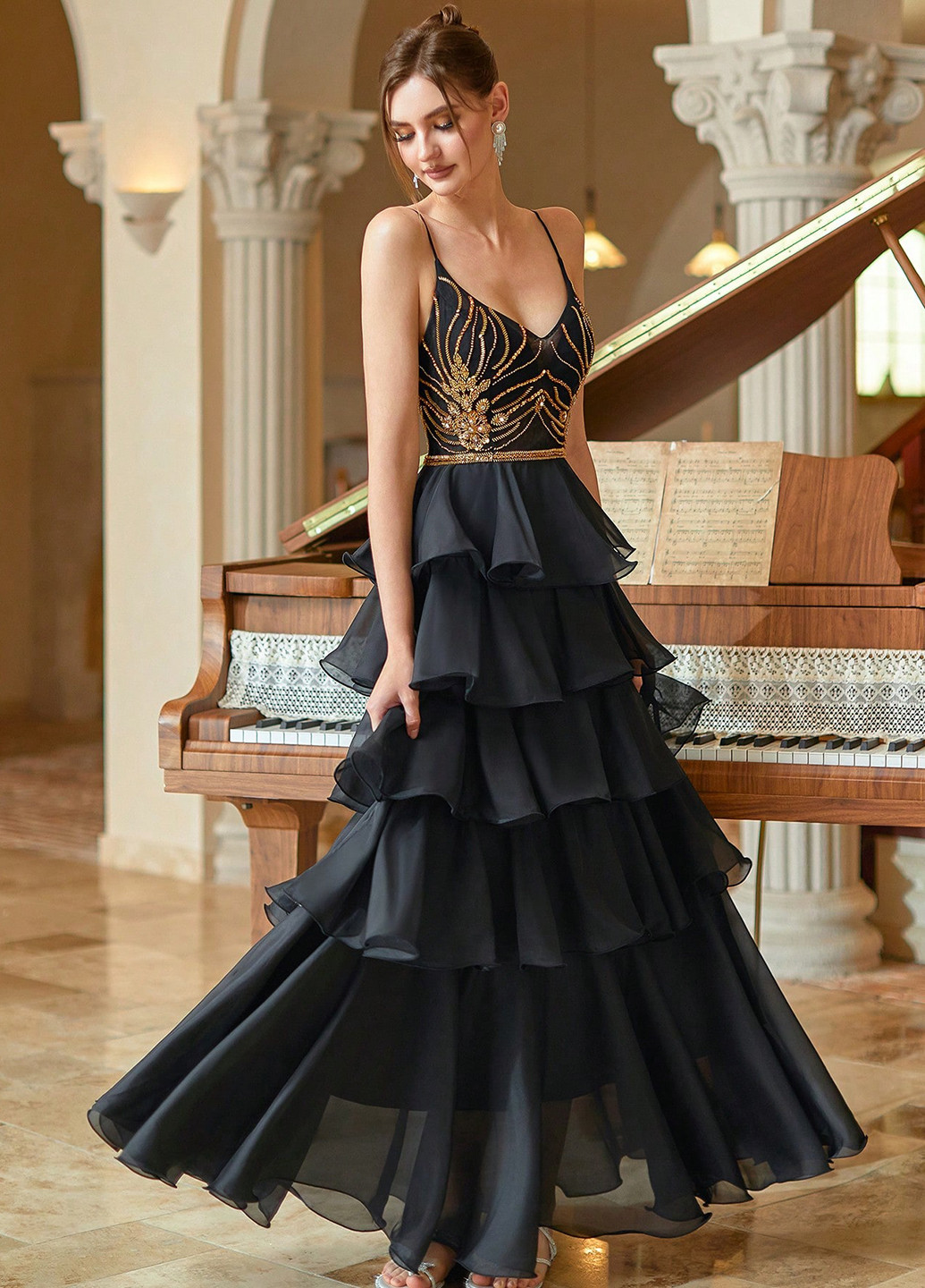 Черное вечернее платье клеш, с открытой спиной SHEIN однотонное