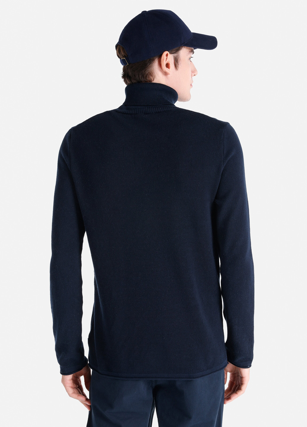Темно-синий демисезонный свитер Colin's