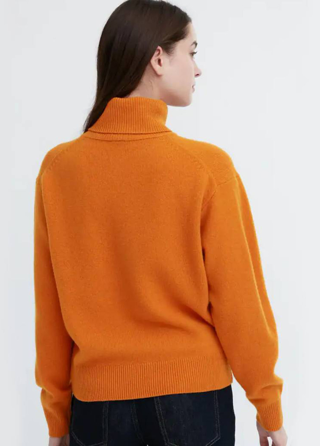 Помаранчевий зимовий светр Uniqlo