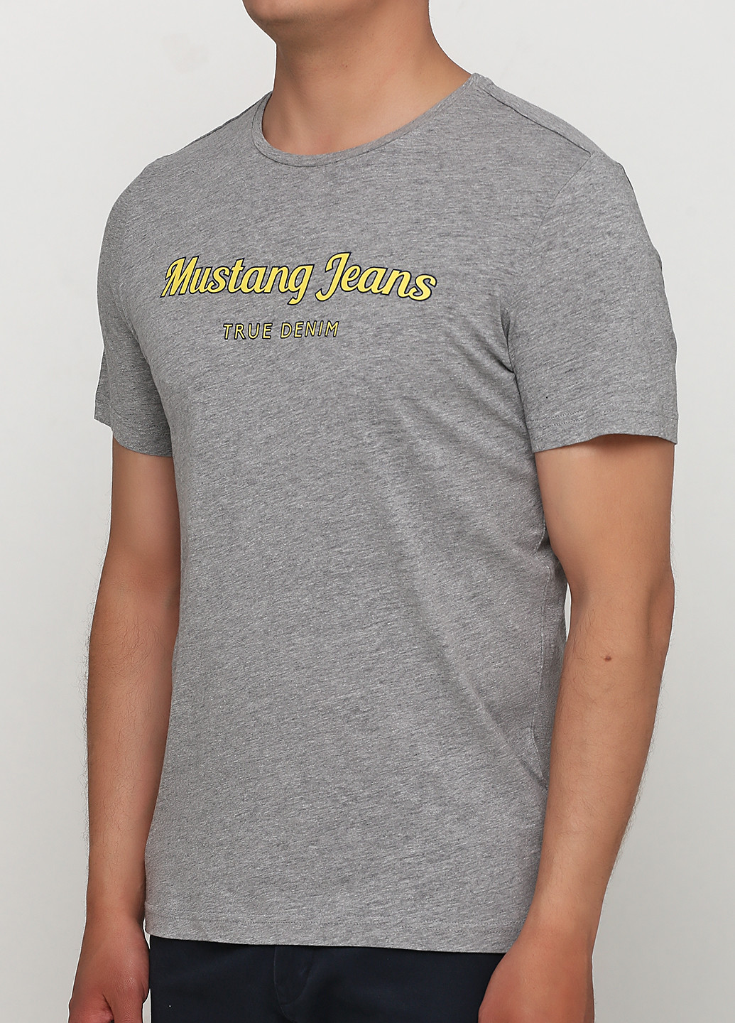 Серая футболка Mustang