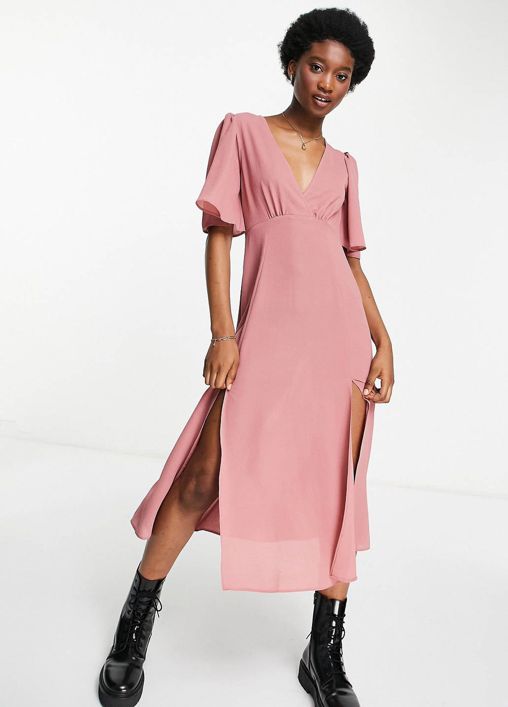 Светло-розовое кэжуал платье Asos однотонное