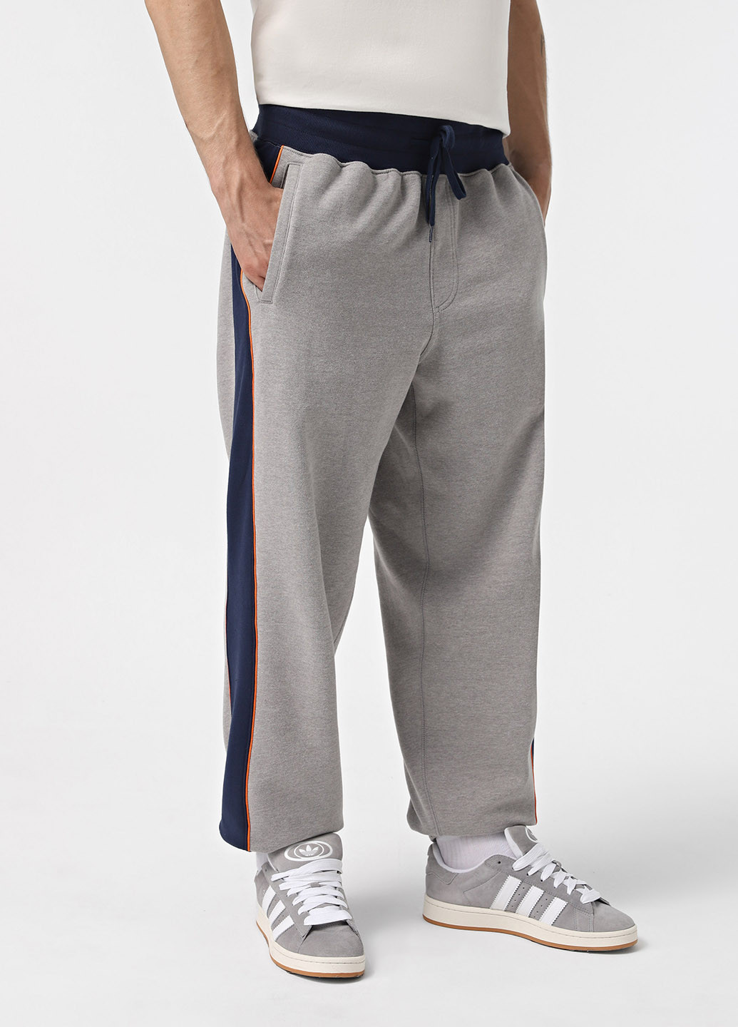 Серые спортивные демисезонные прямые брюки Vans