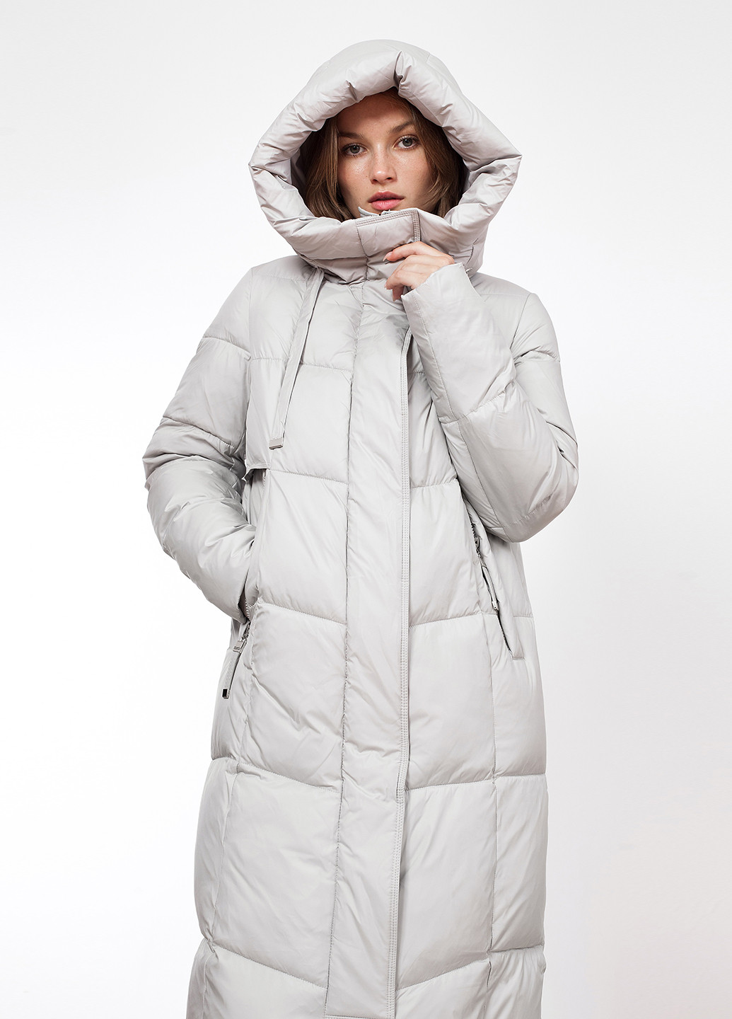 Светло-серая зимняя куртка куртка-пальто Peercat