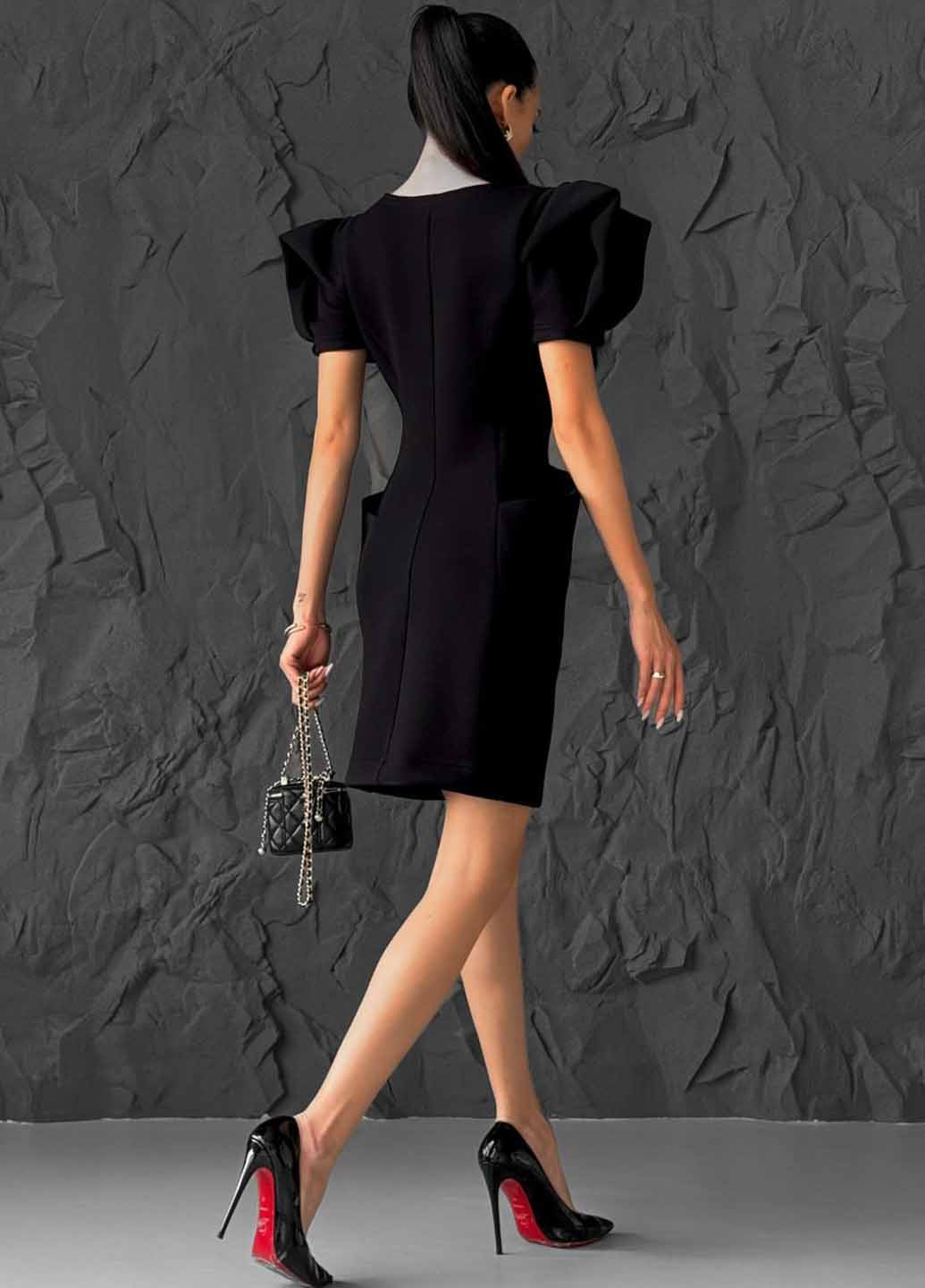 Чорна коктейльна сукня футляр Fashion однотонна