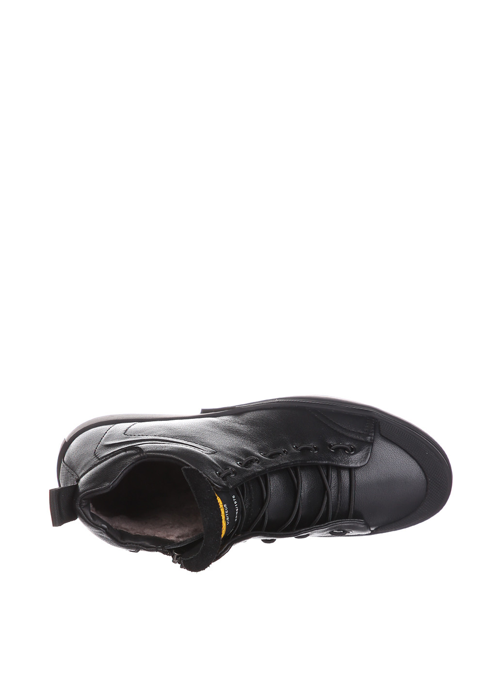 Черные зимние ботинки Cosottinni