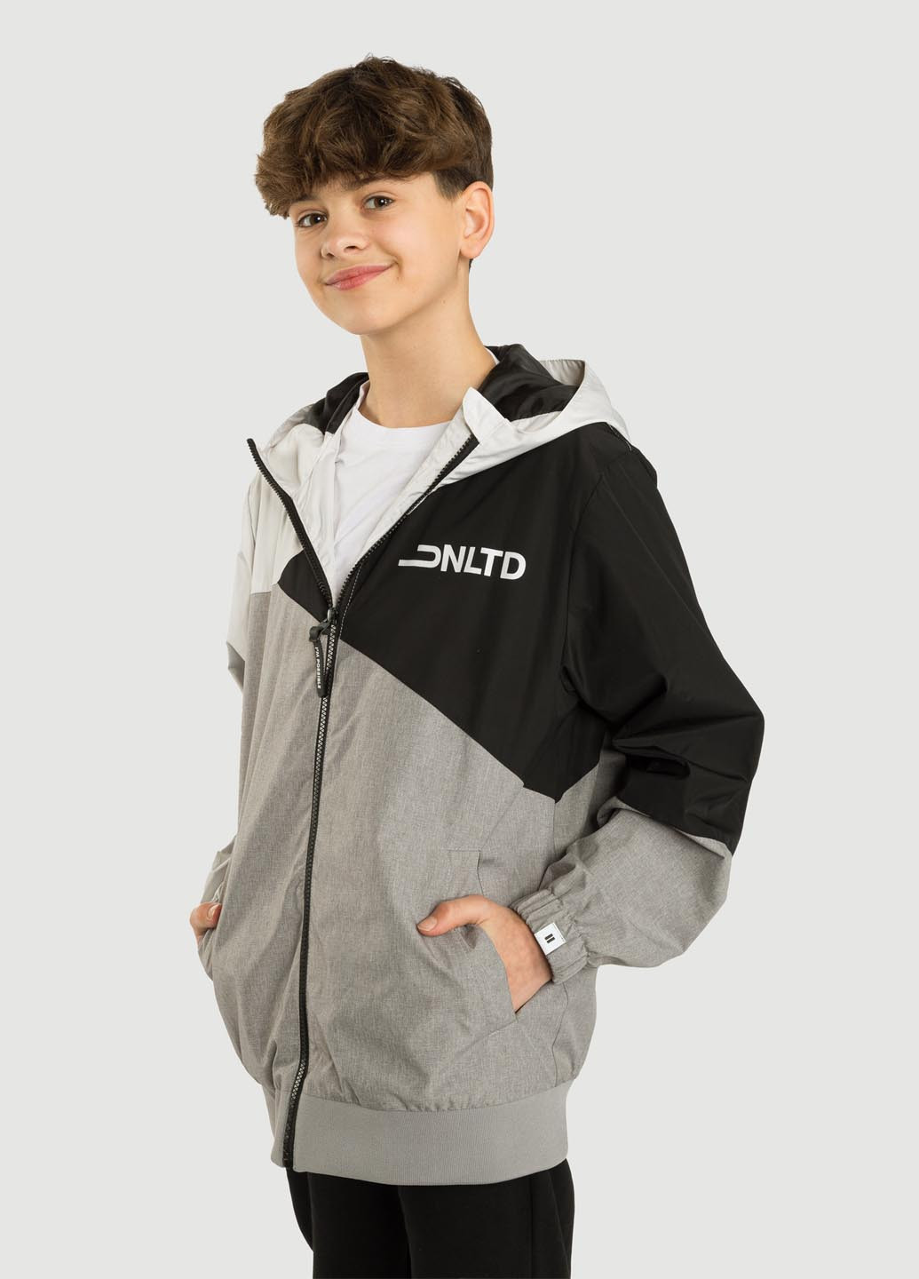 Сіра літня вітровка Reporter Young