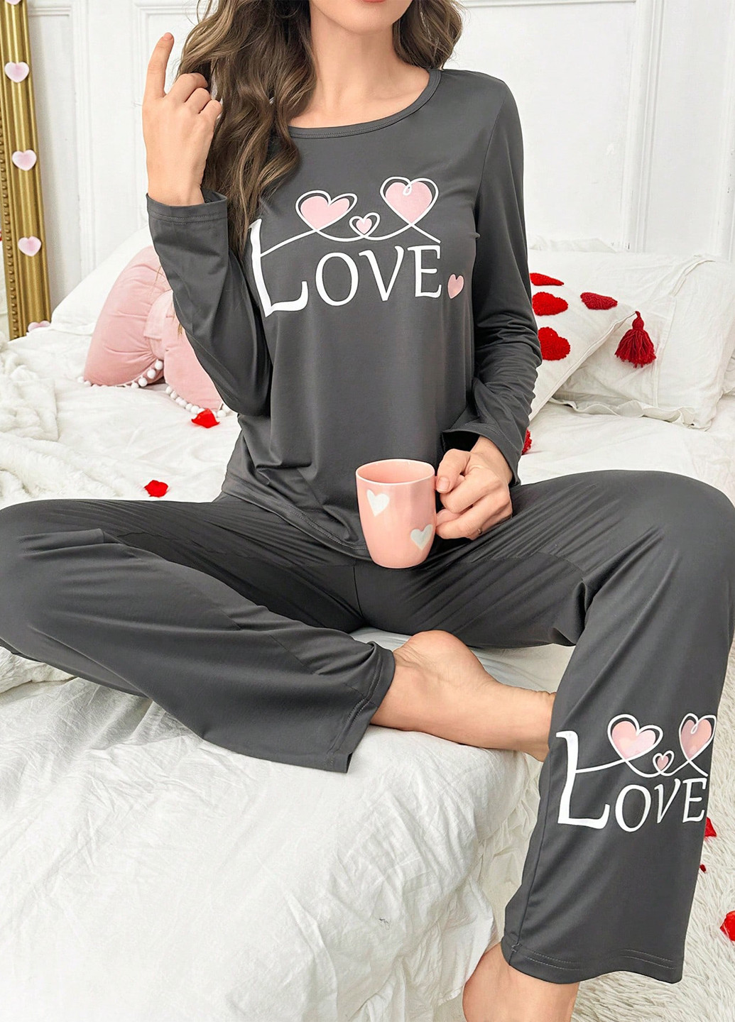 Сіра всесезон піжама (лонгслів, штани) лонгслів + брюки SHEIN