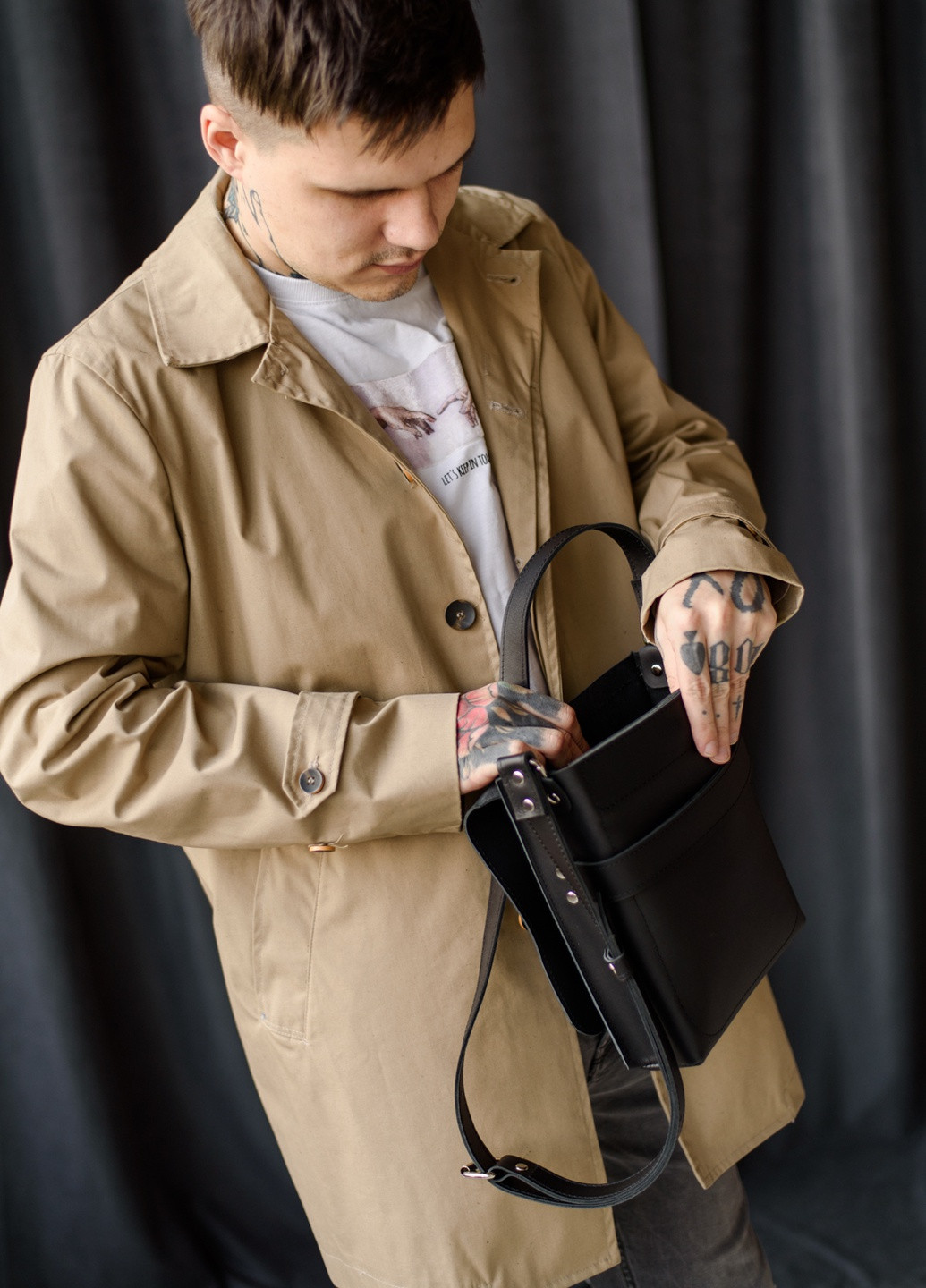 Чоловіча сумка месенджер через плече ручної роботи з натуральної вінтажної шкіри сірого кольору Boorbon (253412649)