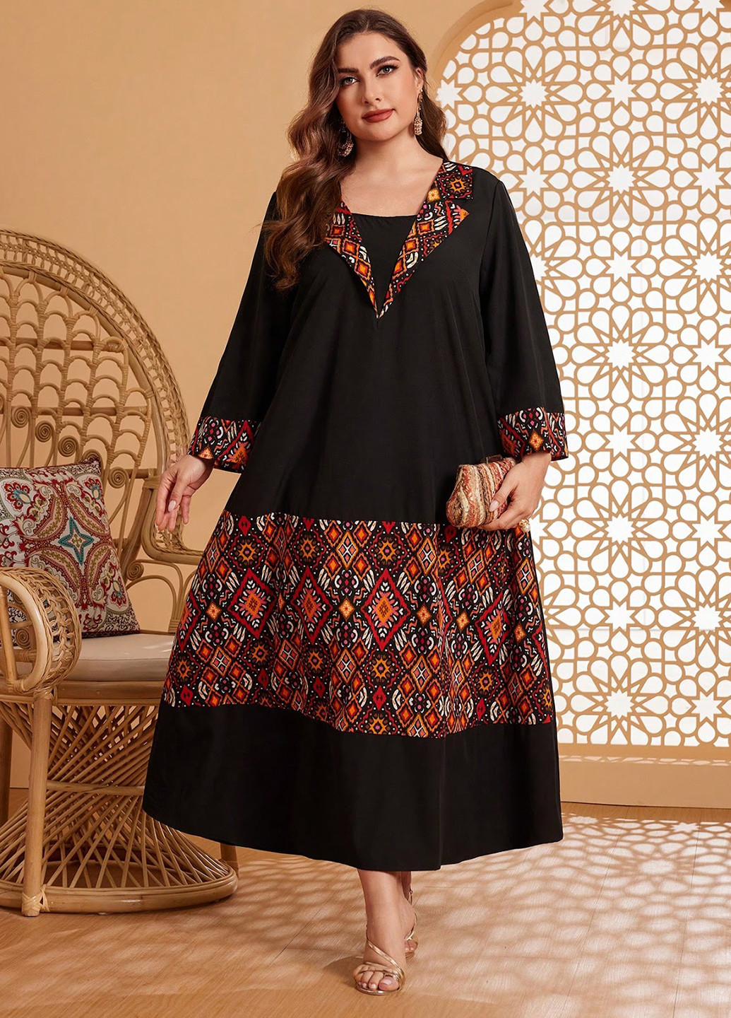 Черное кэжуал платье а-силуэт SHEIN с орнаментом