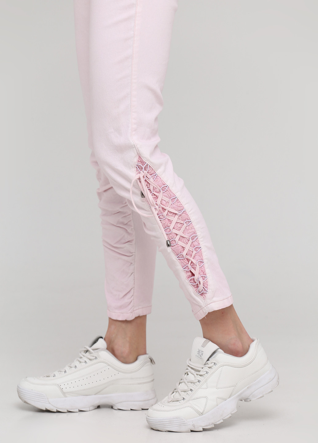 Светло-розовые кэжуал демисезонные зауженные, укороченные брюки Linea Tesini