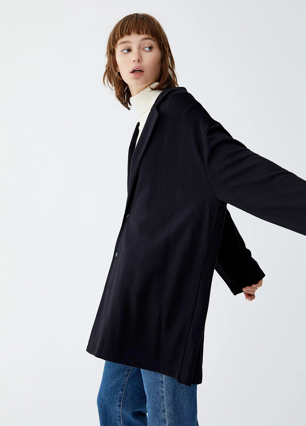 Черный женский жакет Pull & Bear однотонный - демисезонный