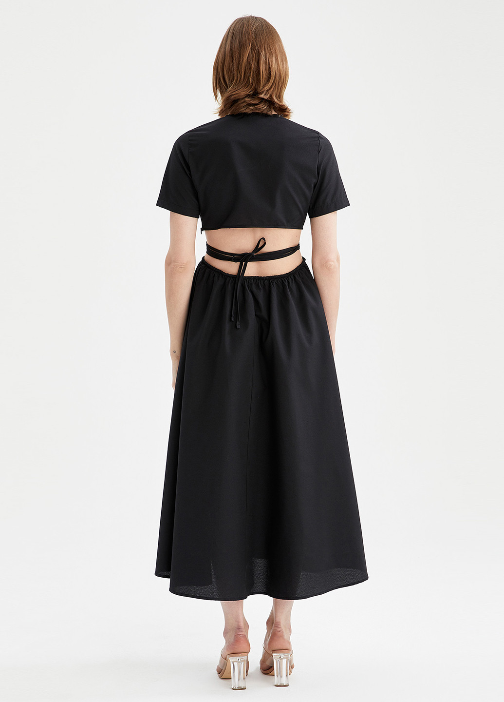 Черное кэжуал платье с юбкой-солнце, на запах DeFacto однотонное
