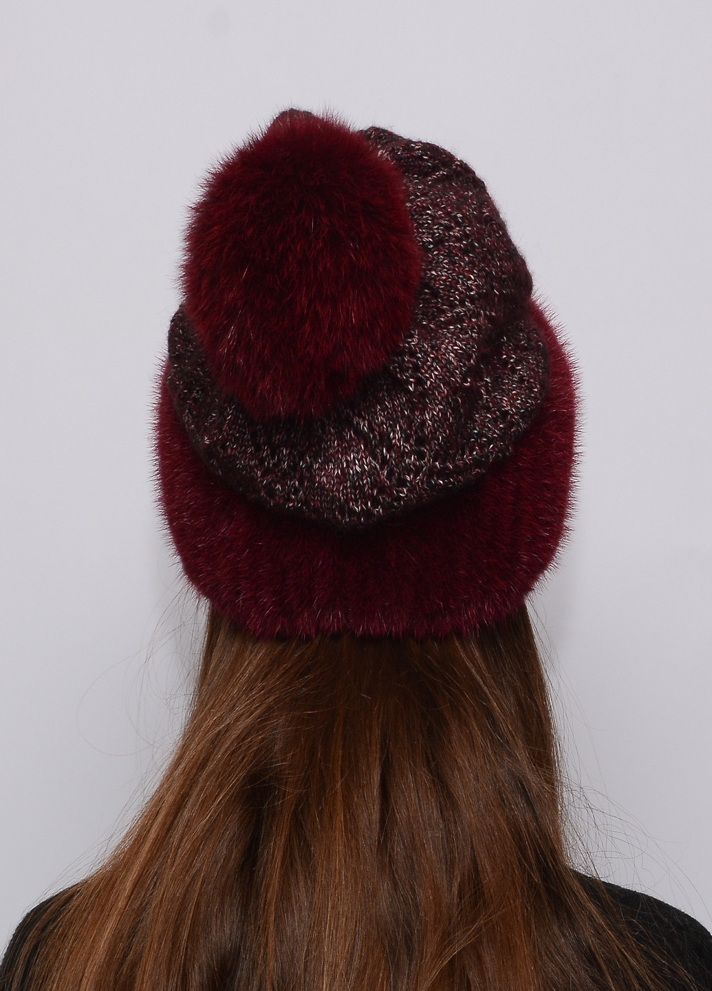 Жіноча зимова норкова шапка з бубоном Меховой Стиль ажур (199007416)