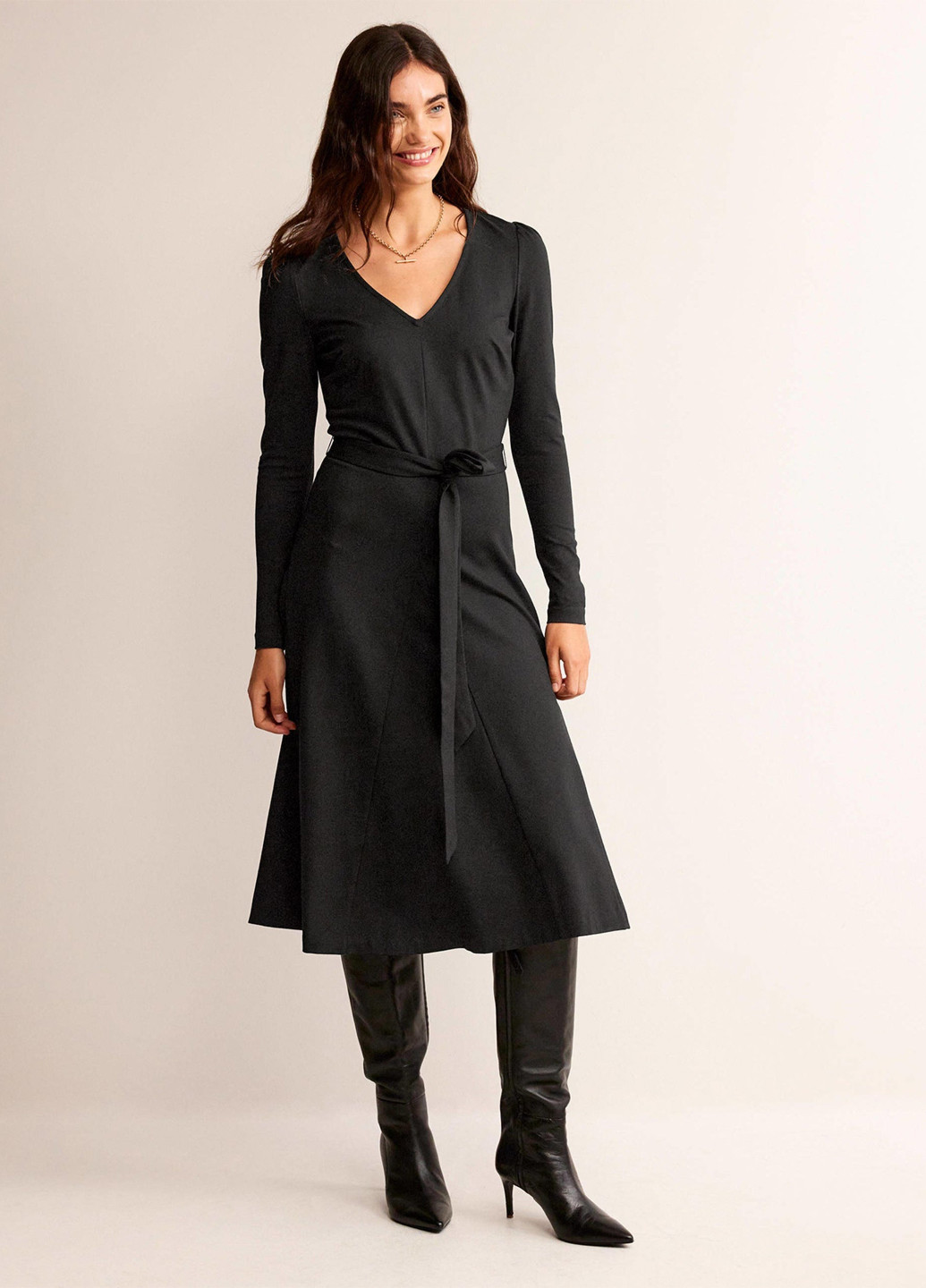 Черное кэжуал платье клеш Boden однотонное