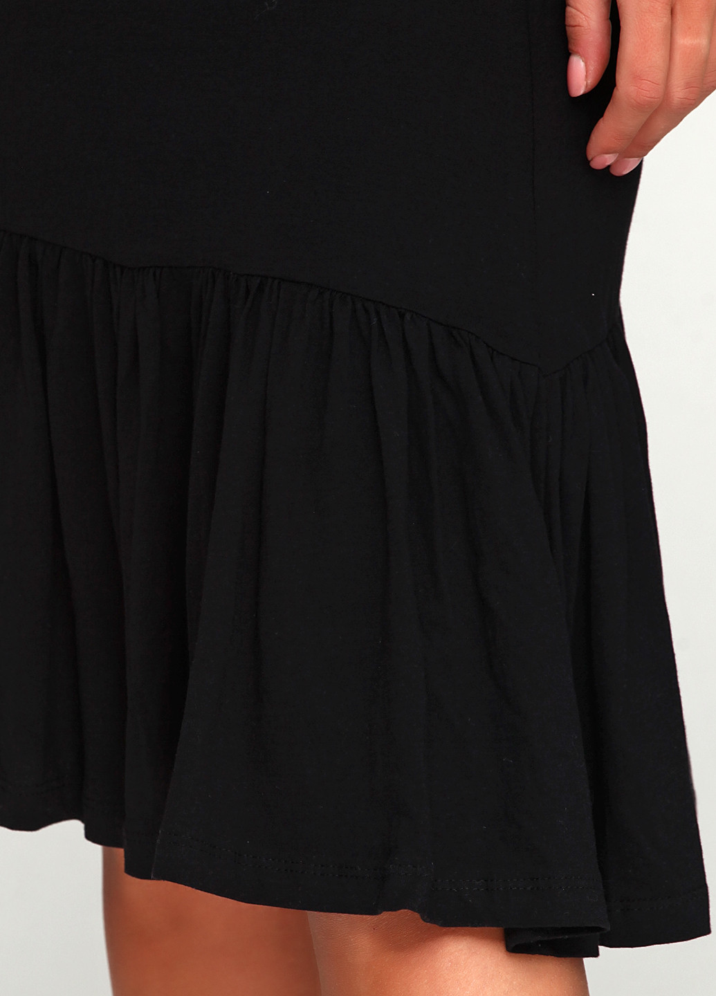 Черная кэжуал однотонная юбка Pull & Bear миди