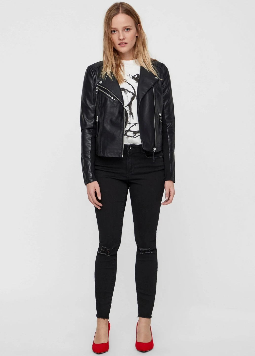 Чорна демісезонна куртка Vero Moda