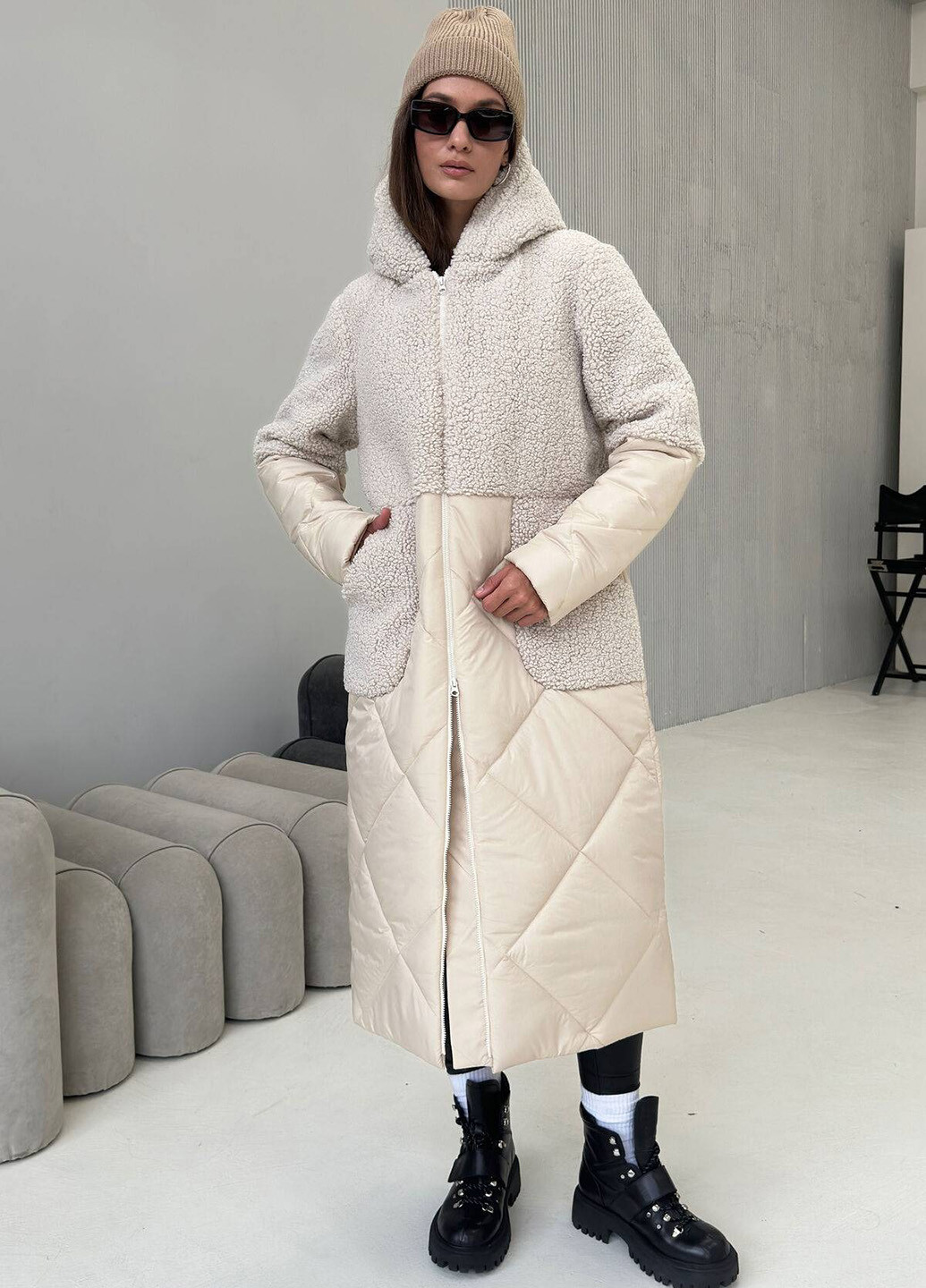 Светло-бежевая зимняя куртка No Brand