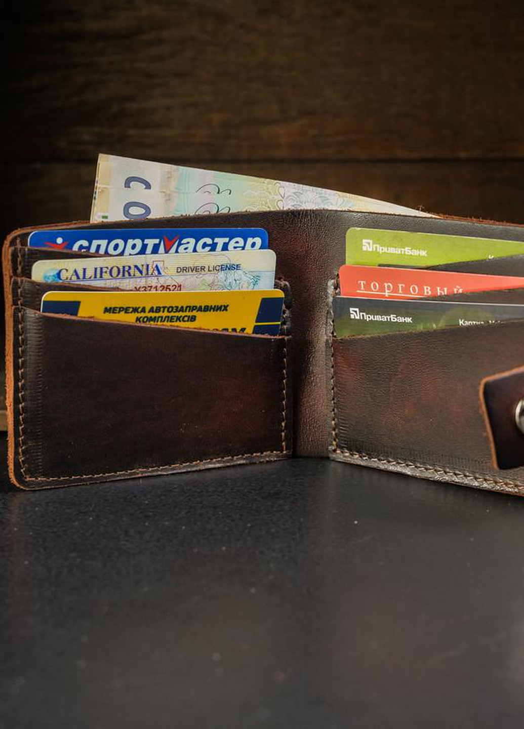 Классическое кожаное портмоне на 6 карт Berty (253862795)