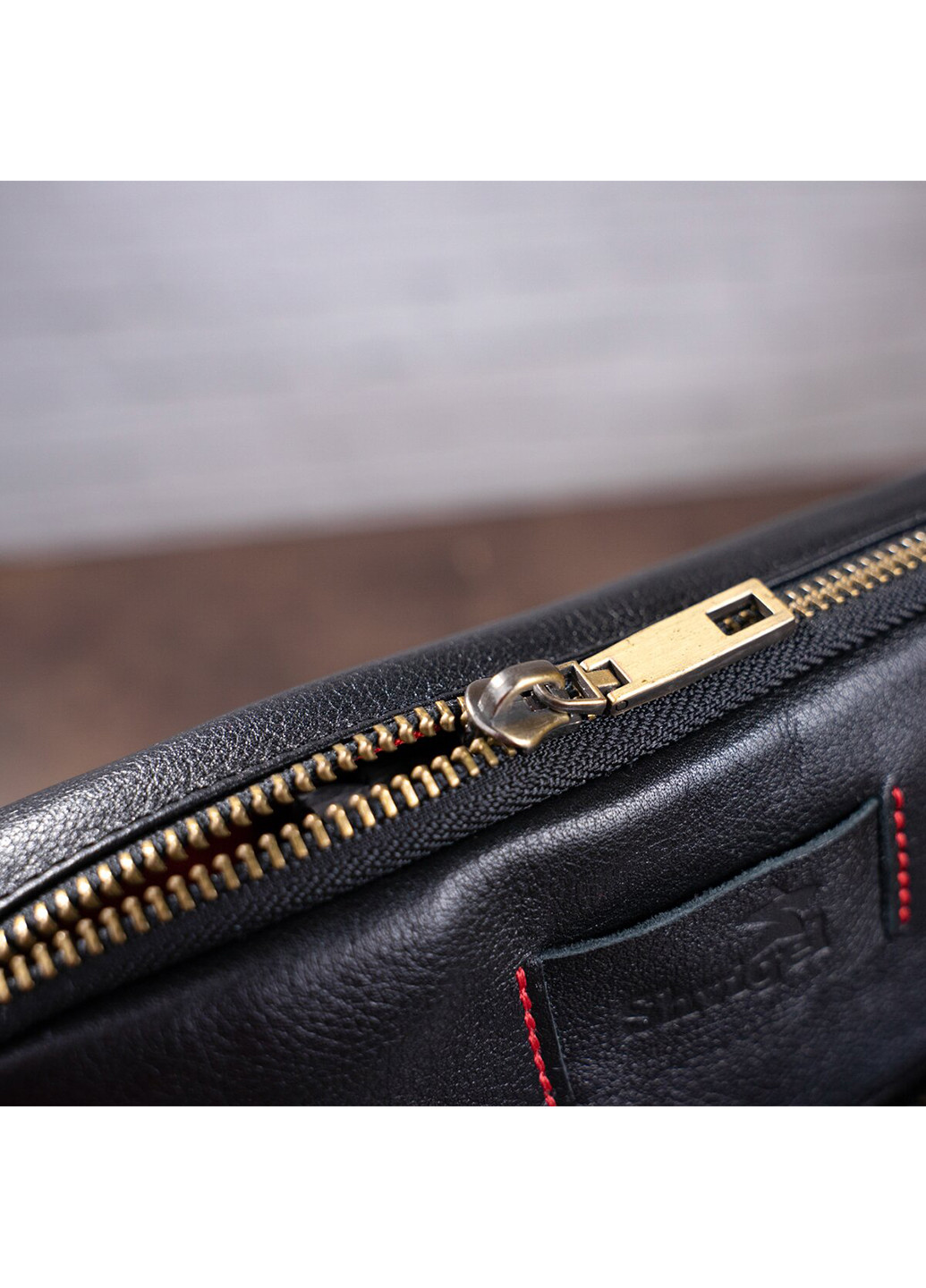 Чоловіча шкіряна сумка 21,5х24,5х3,5 см Shvigel (229460347)