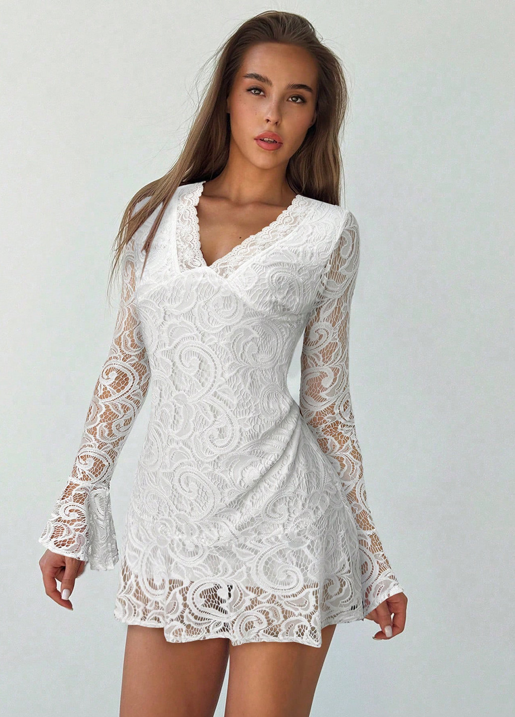 Белое коктейльное, кэжуал платье силуэтная SHEIN однотонное