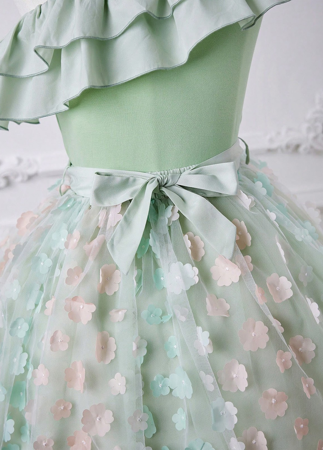 Светло-зеленый летний костюм (топ, юбка) SHEIN