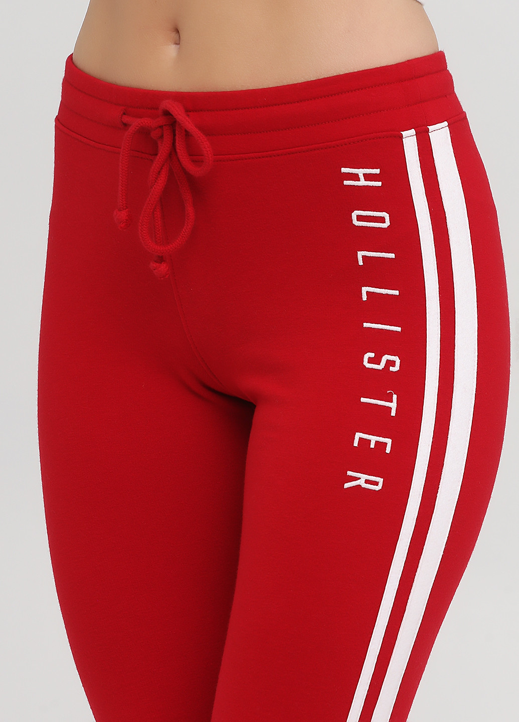 Красные спортивные демисезонные укороченные, зауженные брюки Hollister