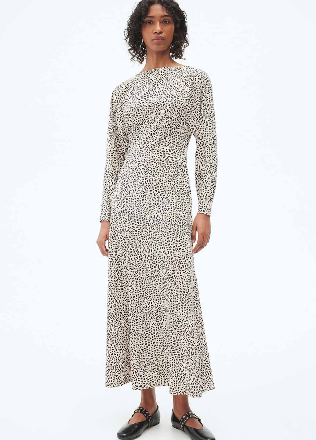 Світло-бежева кежуал сукня кльош H&M з тваринним принтом