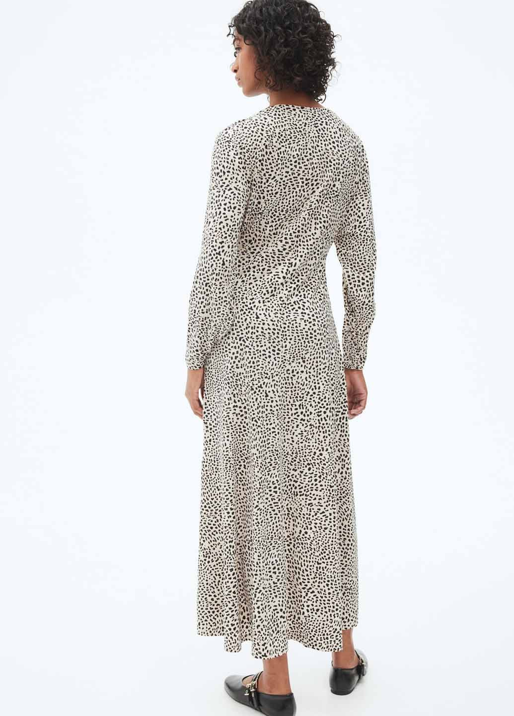 Світло-бежева кежуал сукня кльош H&M з тваринним принтом