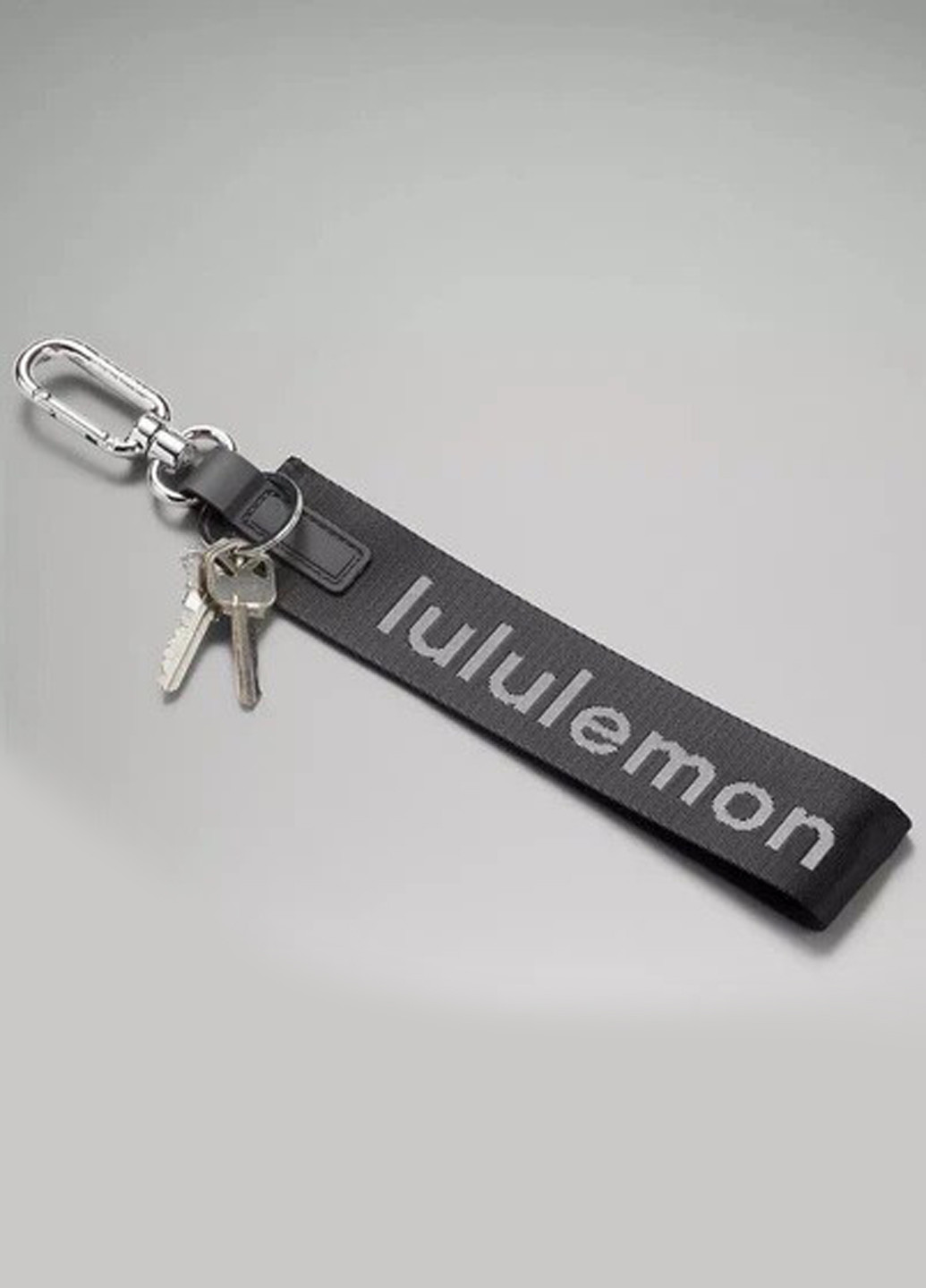 Брелок Lululemon Athletica (348077201)