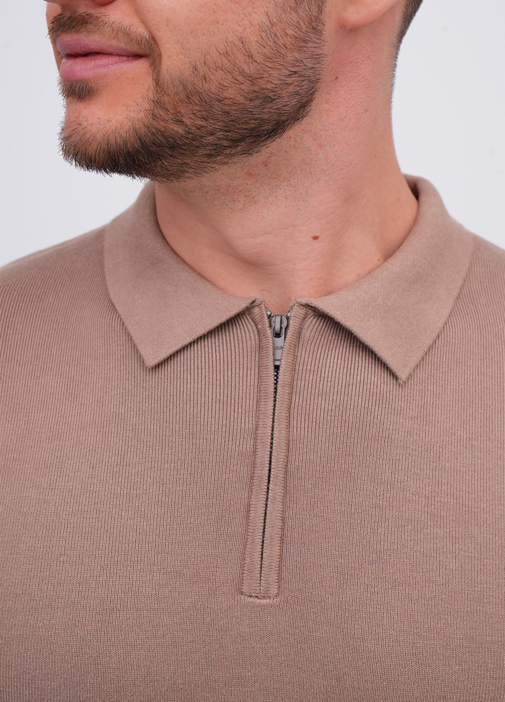 Темно-бежевый демисезонный свитер K.O.R