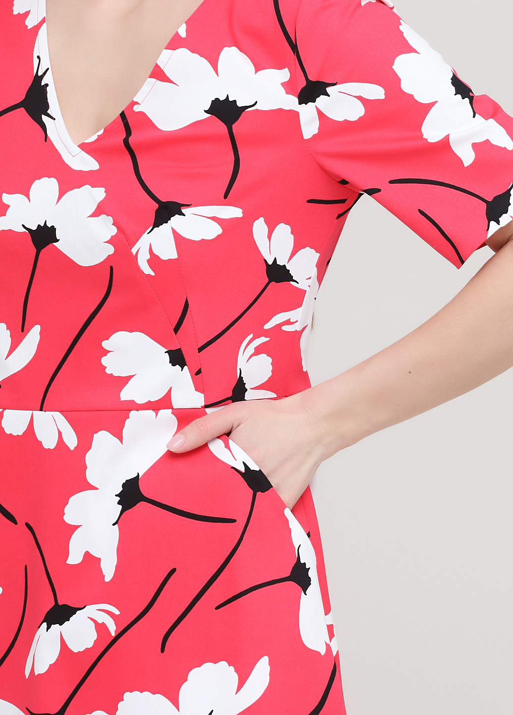 Коралловое деловое платье клеш Olga Shyrai for PUBLIC&PRIVATE с цветочным принтом