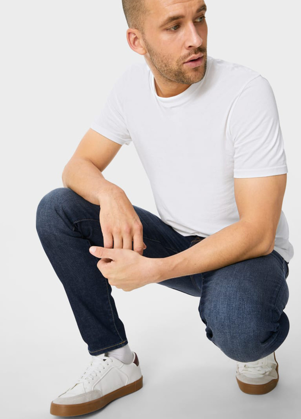 Синие демисезонные слим джинсы C&A