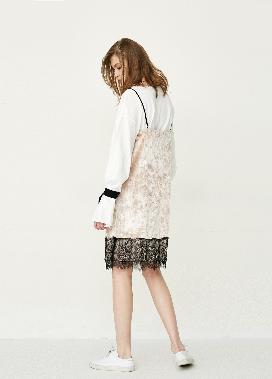 Бежевое платье Only