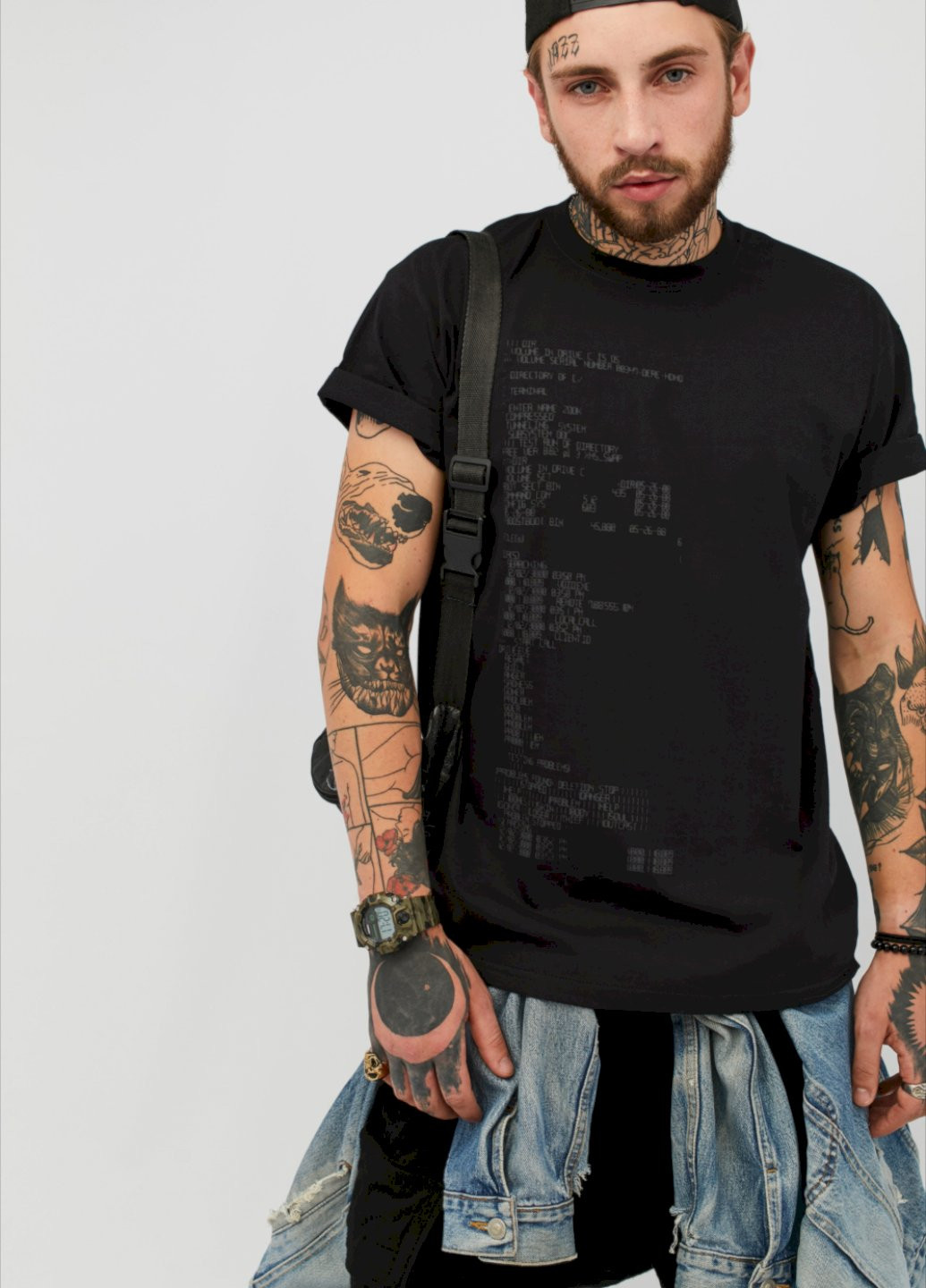 Черная футболка мужская YAPPI