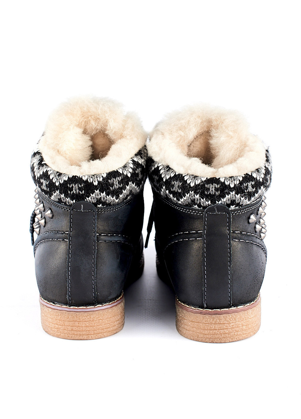 Зимние ботинки дезерты Mida с заклепками
