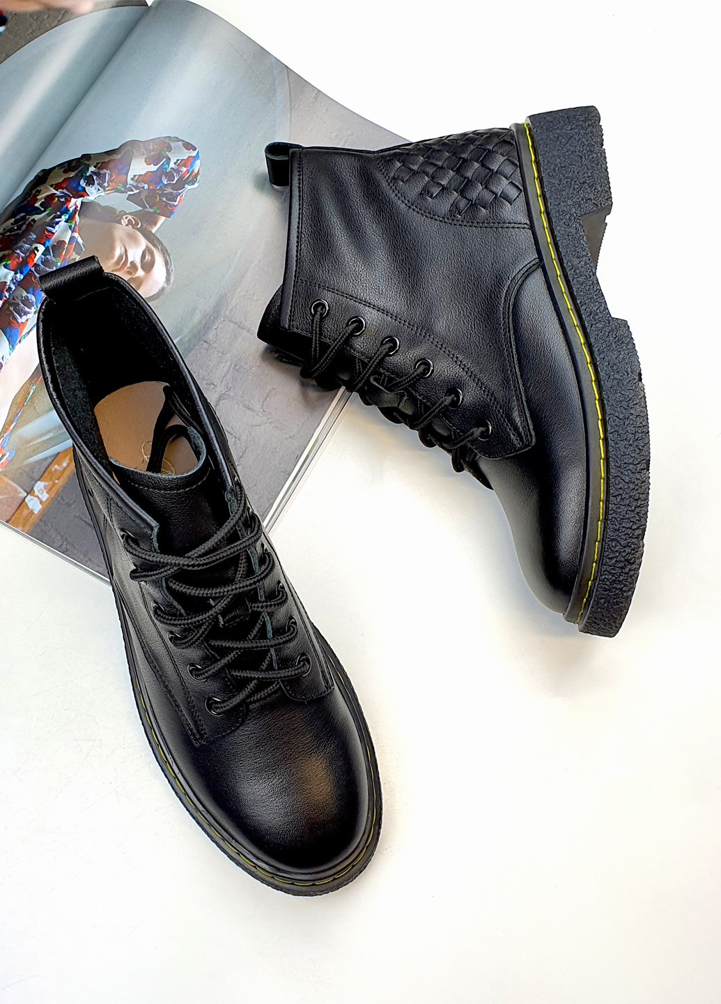 Осенние чёрные женские ботинки кожаные весенние осенние Berkonty