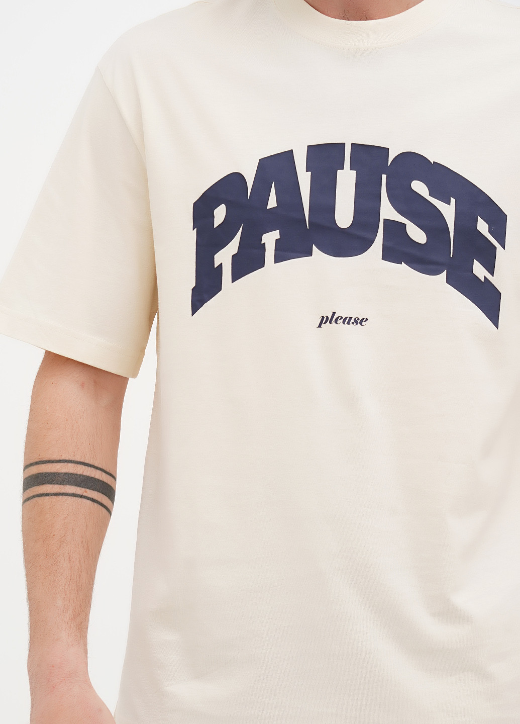 Кремовая футболка H&M