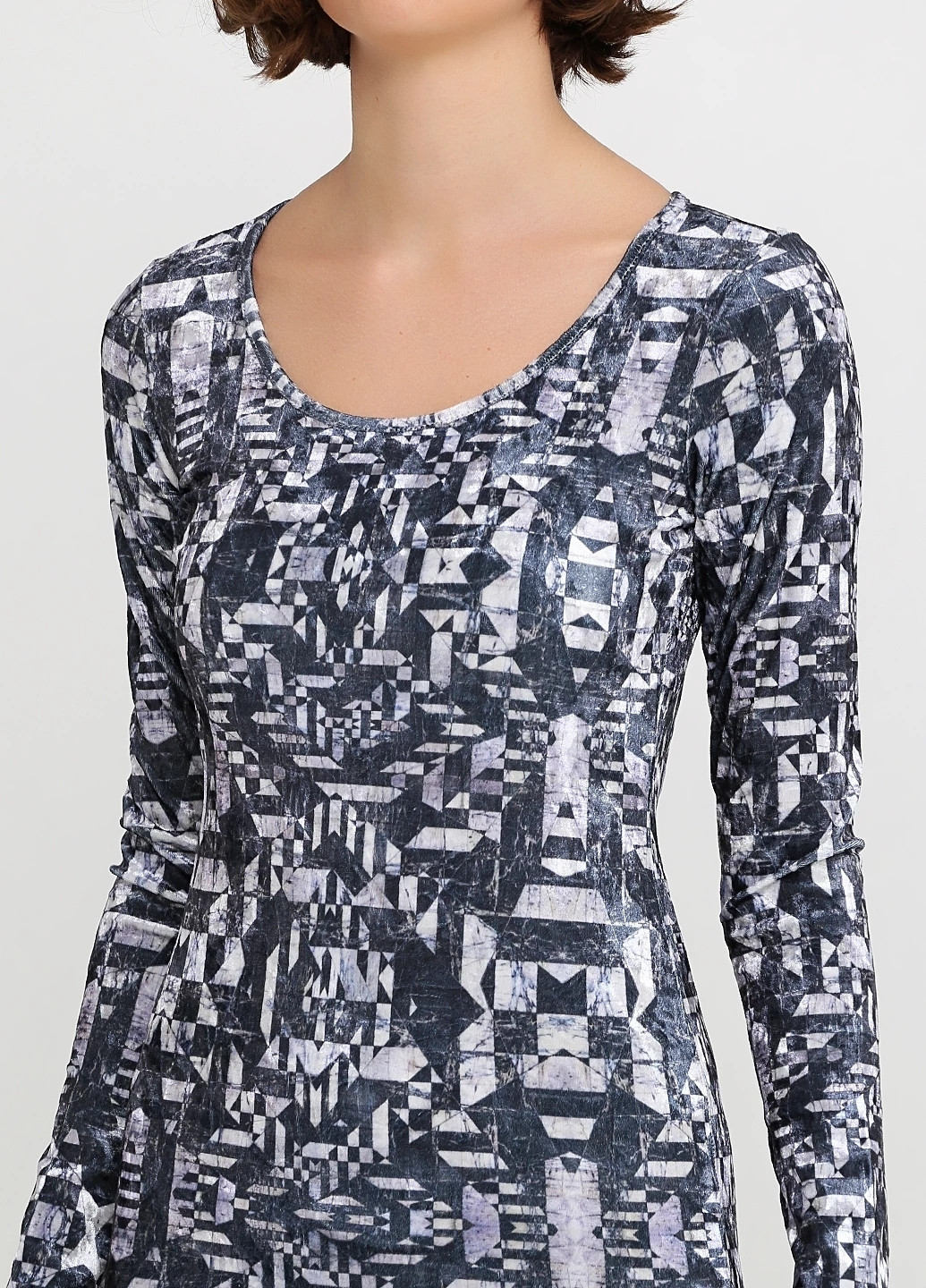 Графитовое кэжуал платье Monki с геометрическим узором