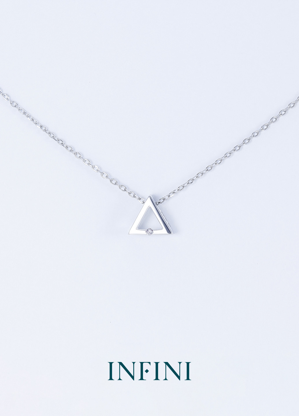 Колье серебряное Infini с треугольником (250563053)