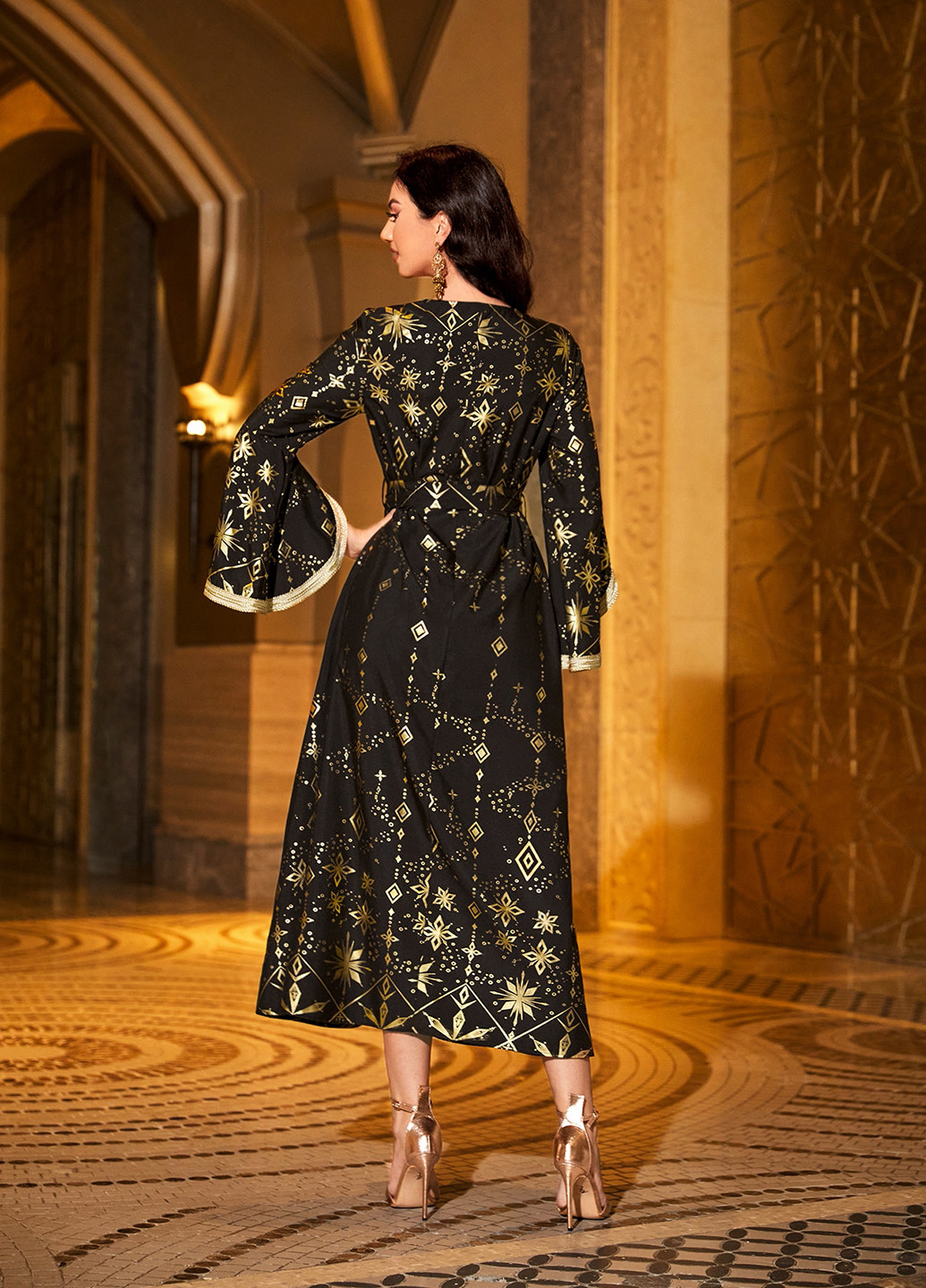 Чорна святковий сукня а-силует SHEIN з геометричним візерунком