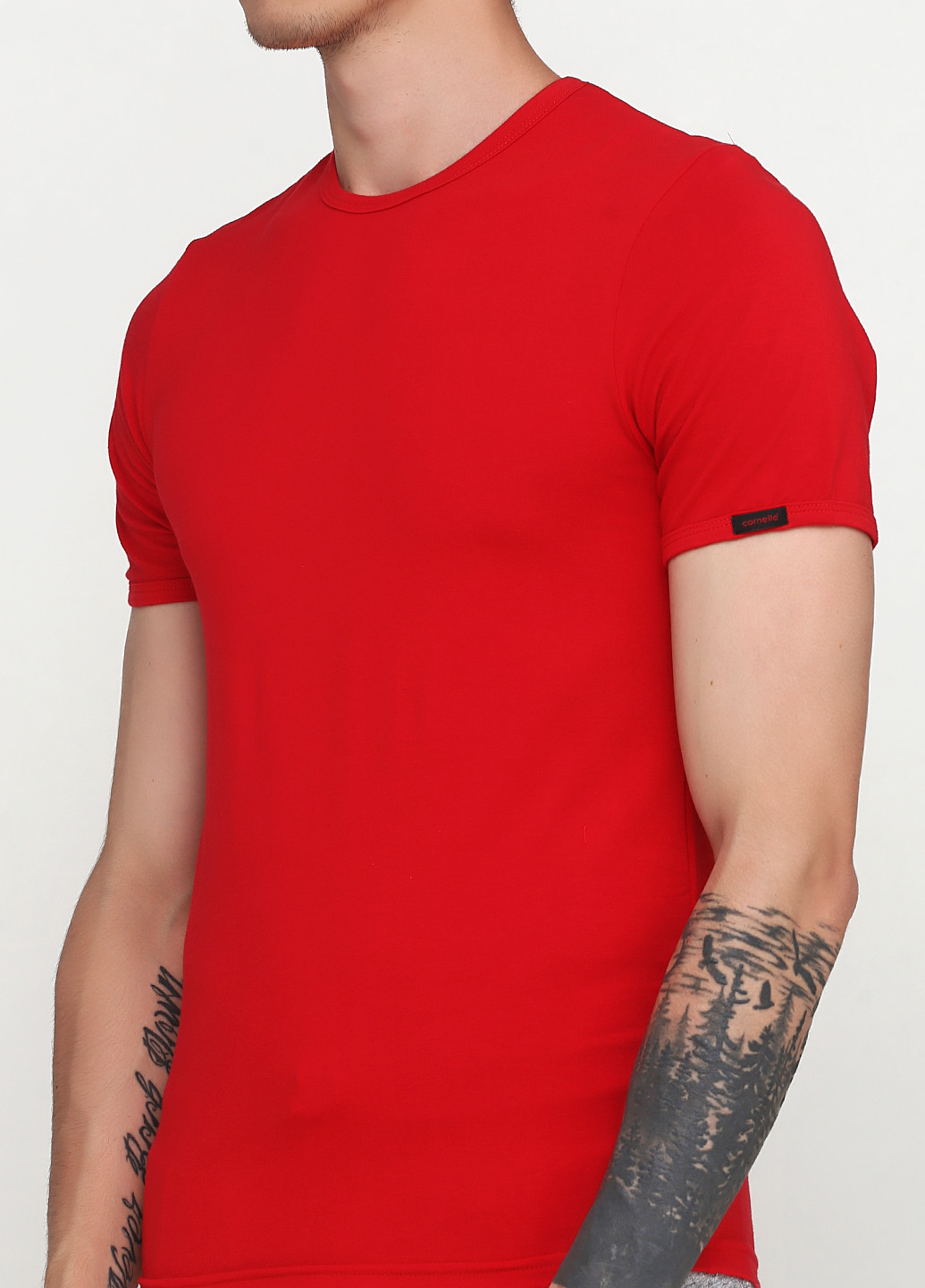 Красная футболка Cornette