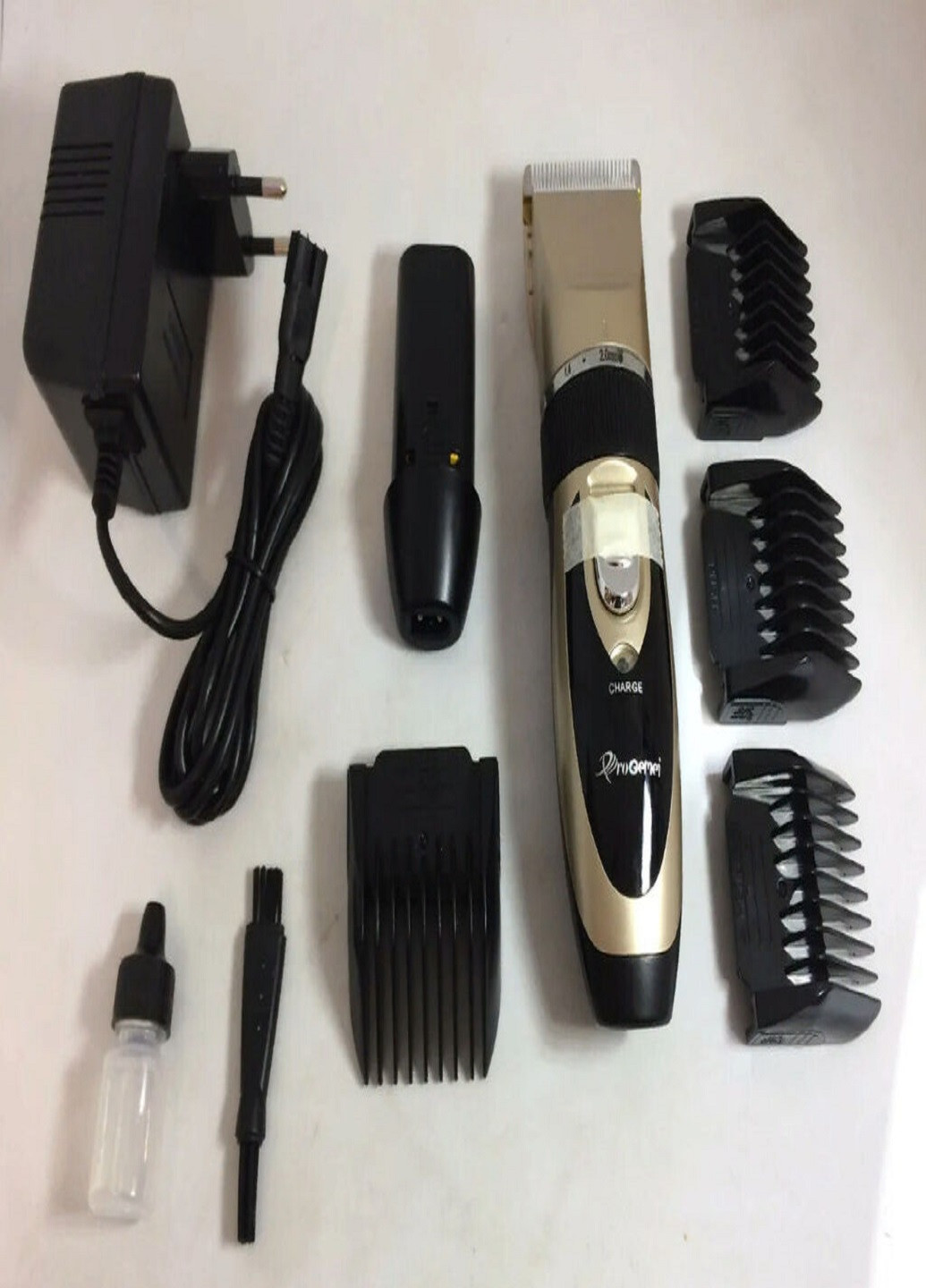 Аккумуляторная машинка для стрижки волос с насадками GM 6066 VTech (253257291)