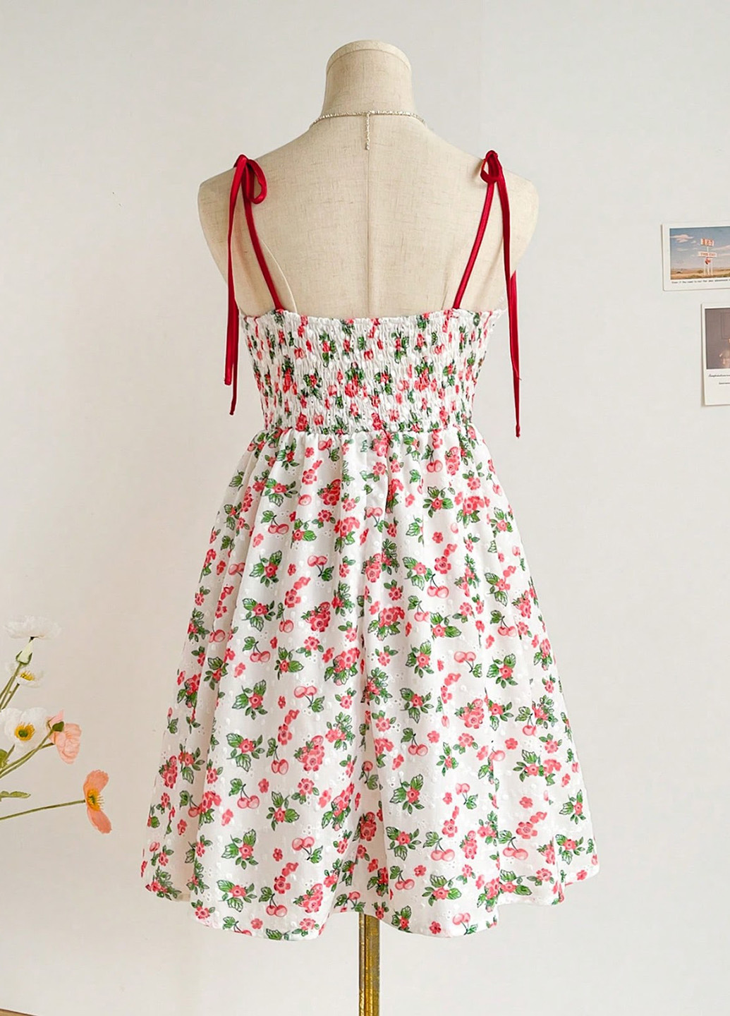 Комбінована кежуал сукня кльош, в стилі армпір, з відкритою спиною SHEIN з квітковим принтом