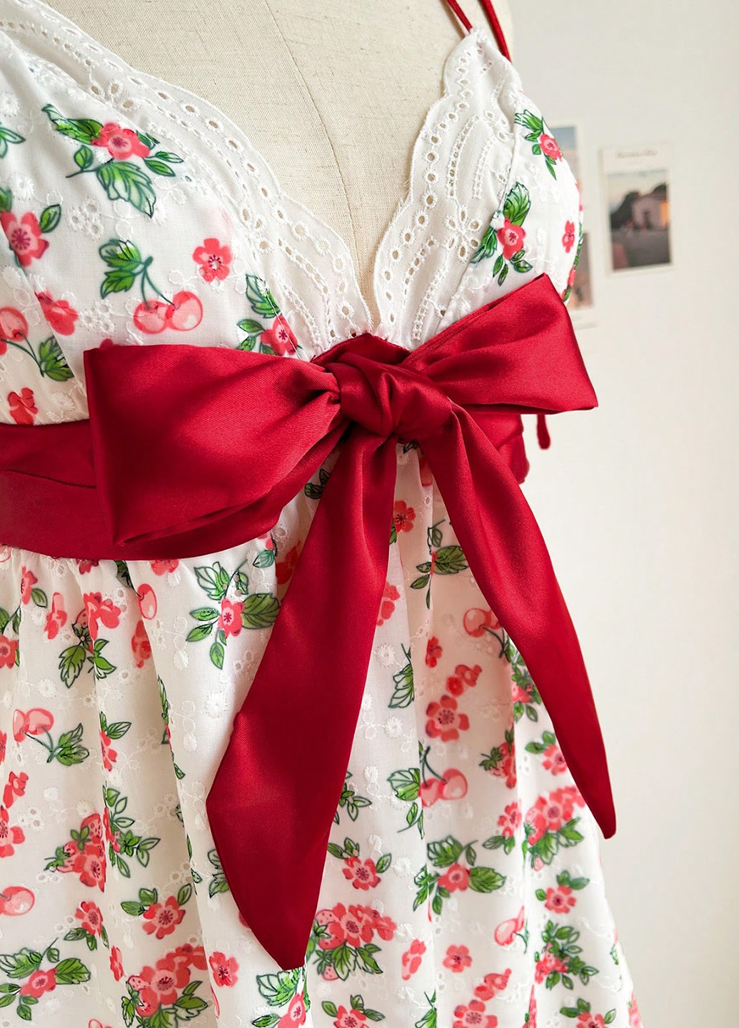 Комбінована кежуал сукня кльош, в стилі армпір, з відкритою спиною SHEIN з квітковим принтом