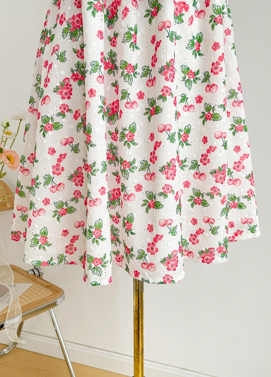 Комбінована кежуал сукня кльош, в стилі армпір, з відкритою спиною SHEIN з квітковим принтом